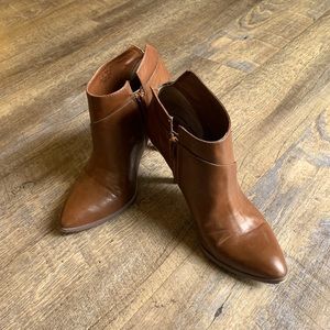 6.5 Carlos by Carlos Santana Booties
